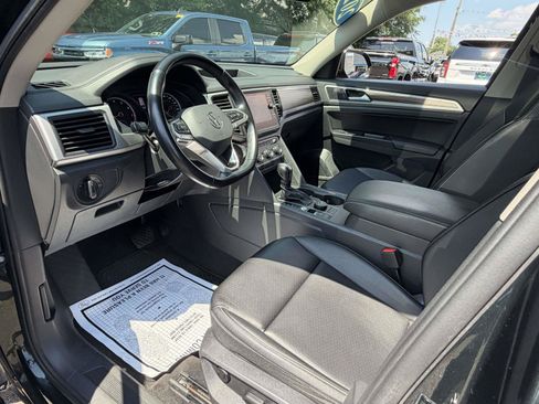 Used 2021 Volkswagen Atlas SE w/ Panoramic Sunroof Package AWD/4WD image 11
