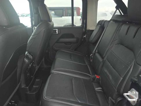 Used 2023 Jeep Wrangler Sahara w/ Cold Weather Group image 15