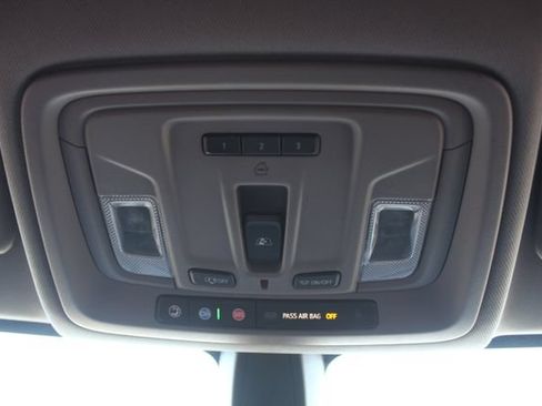 Used 2019 GMC Sierra 1500 SLT RWD image 32