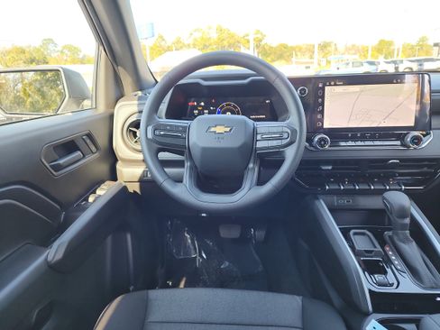 New 2026 Chevrolet Colorado W/T image 12