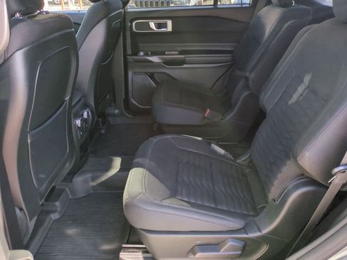 Used 2020 Ford Explorer XLT w/ Class III Trailer Tow Package image 19