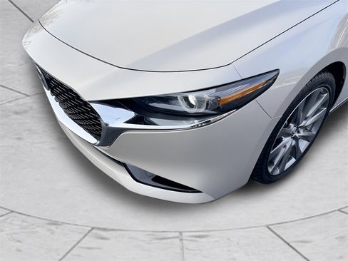 Used 2023 MAZDA MAZDA3 s image 11