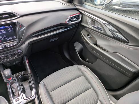 Used 2023 Chevrolet TrailBlazer RS w/ Sun and Liftgate Package image 19