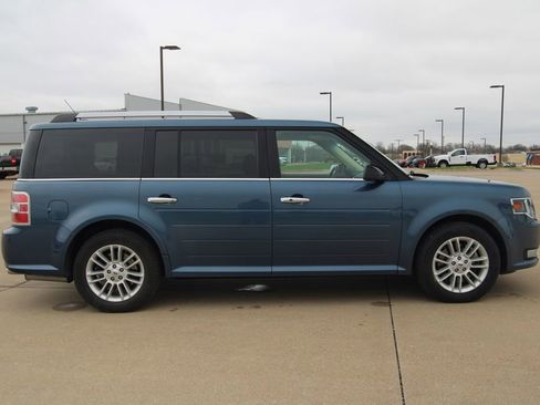 Used 2019 Ford Flex SEL w/ Equipment Group 202A image 4