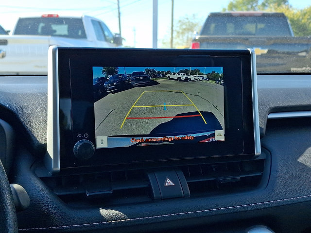 Used 2025 Toyota RAV4 XLE FWD image 17