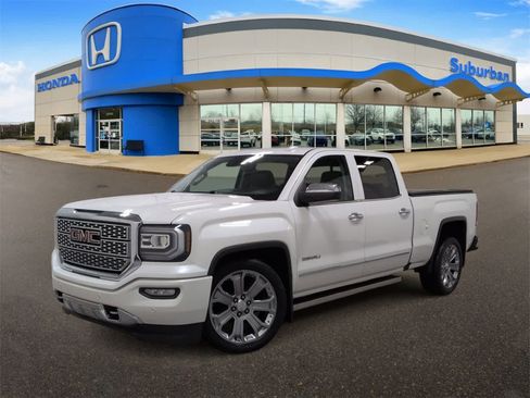 Used 2017 GMC Sierra 1500 Denali image 1