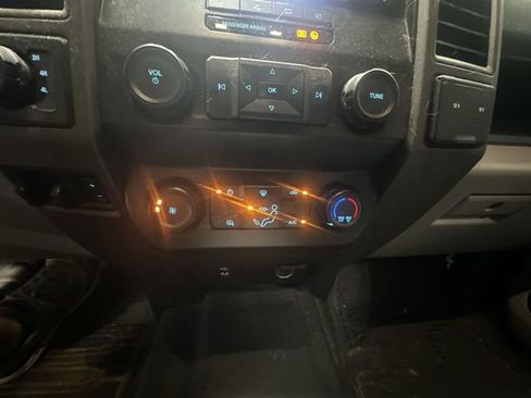 Certified 2022 Ford F250 XL w/ Power Equipment Group AWD/4WD image 21
