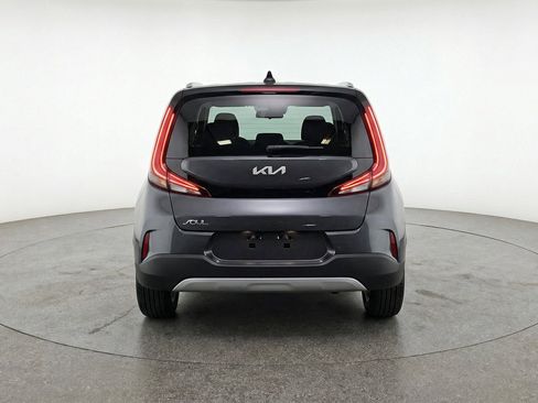 Used 2025 Kia Soul LX w/ LX Technology Package FWD image 7