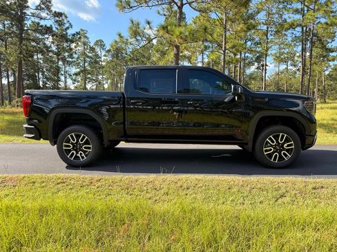 New 2026 GMC Sierra 1500 AT4 w/ AT4 Premium Package AWD/4WD image 8