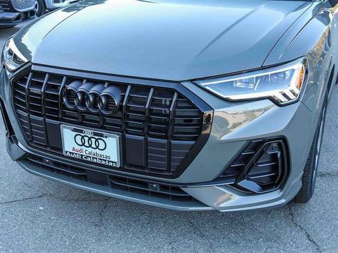 New 2025 Audi Q3 2.0T Premium image 8