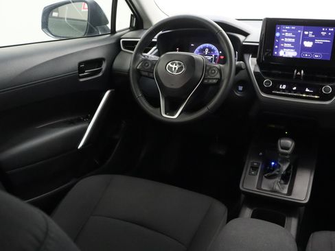 Certified 2026 Toyota Corolla Cross LE FWD image 29