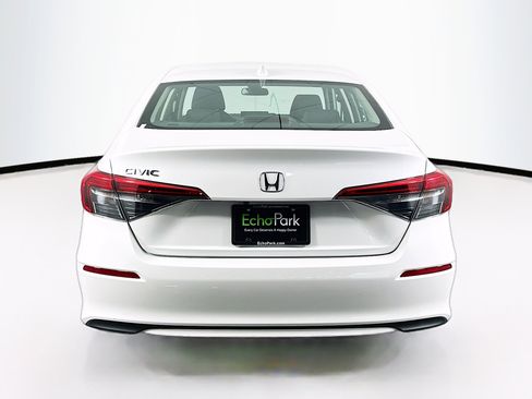 Used 2023 Honda Civic LX image 7