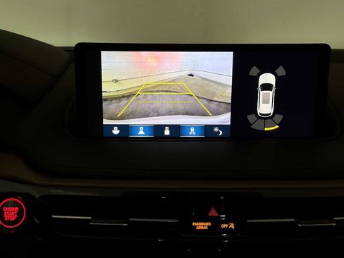 Used 2024 Acura MDX SH-AWD w/ Technology Package image 15