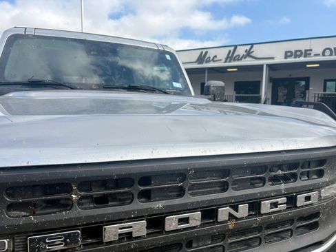 Used 2023 Ford Bronco 4-Door AWD/4WD image 7