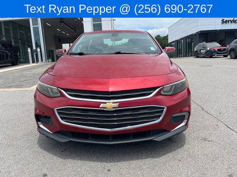 Used 2016 Chevrolet Malibu LT w/ Leather Package FWD image 2
