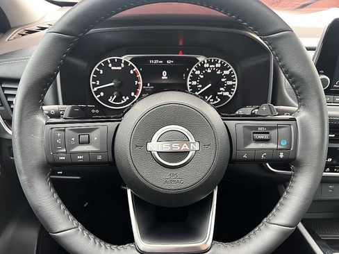 Certified 2023 Nissan Rogue SV w/ SV Premium B Package FWD image 23