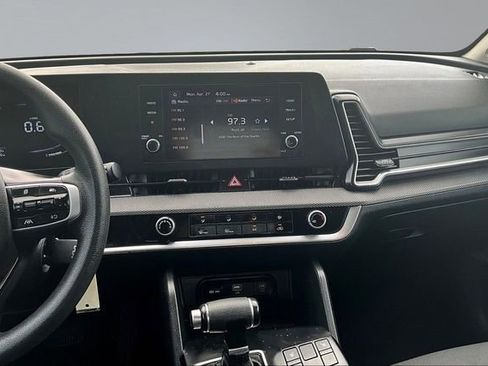 Certified 2024 Kia Sportage LX AWD/4WD image 9