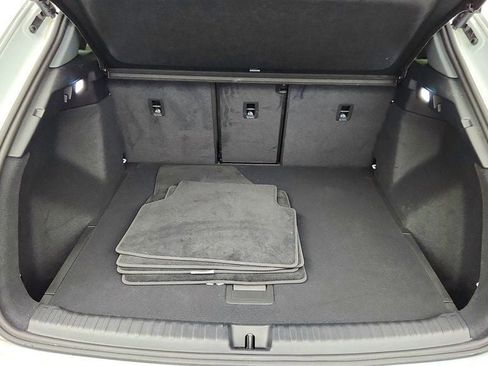 Used 2024 Audi Q4 e-tron Premium Plus w/ Premium Plus image 43