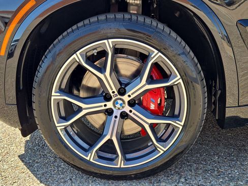 Certified 2026 BMW X5 xDrive40i w/ M Sport Package image 11