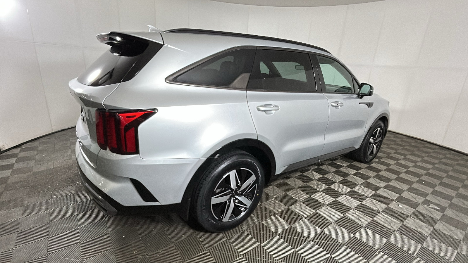 Used 2022 Kia Sorento S FWD image 3