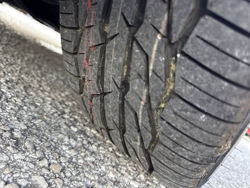 Used 2024 Genesis G70 2.5T image 38