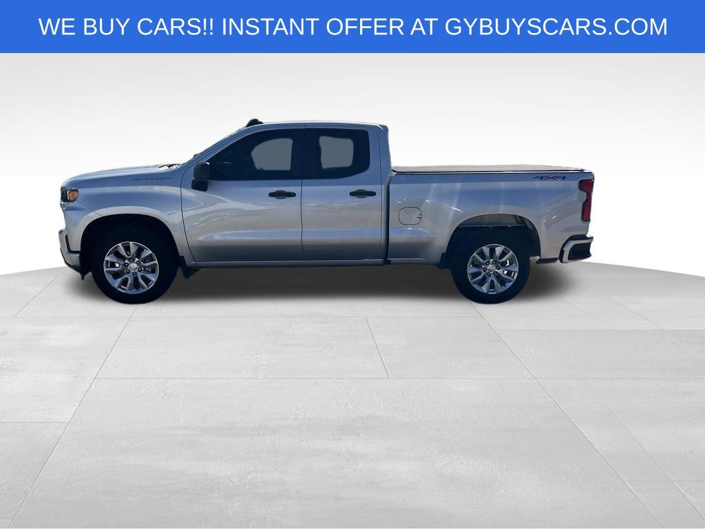 Used 2020 Chevrolet Silverado 1500 Custom w/ Custom Value Package AWD/4WD image 3