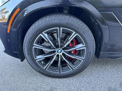 Used 2022 BMW X6 xDrive40i w/ M Sport Package AWD/4WD image 10