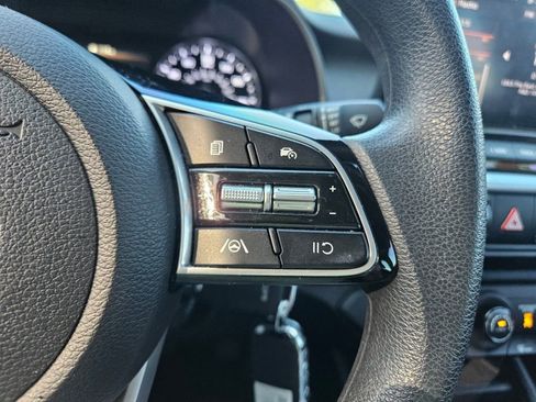 Used 2024 Kia Forte LXS image 18