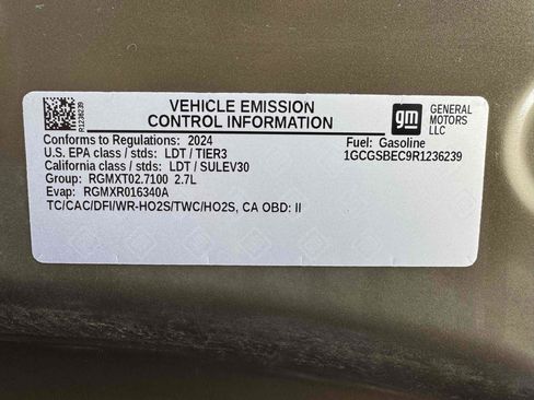 Used 2024 Chevrolet Colorado W/T RWD image 14