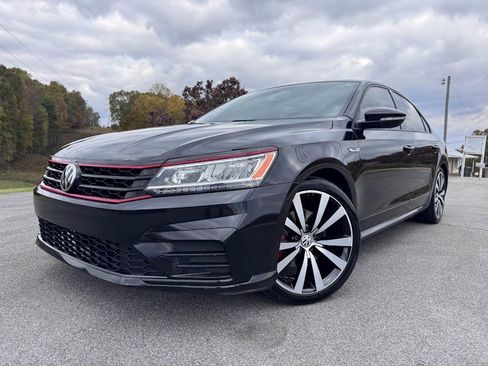 Used 2018 Volkswagen Passat 3.6 image 49