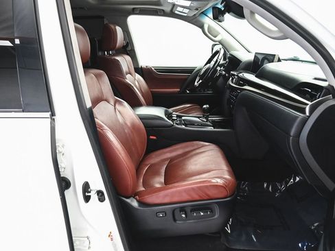 Used 2017 Lexus LX 570 4WD image 35