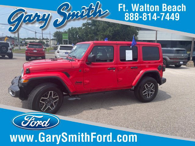 Used 2025 Jeep Wrangler Unlimited Sahara AWD/4WD image 1