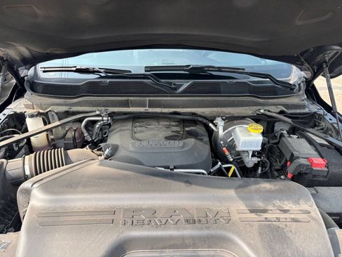 Used 2025 RAM 2500 Big Horn AWD/4WD image 32