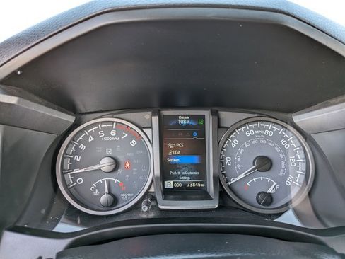 Used 2021 Toyota Tacoma TRD Off-Road w/ Technology Package image 10