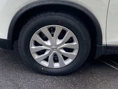 Used 2020 Nissan Rogue S FWD image 6