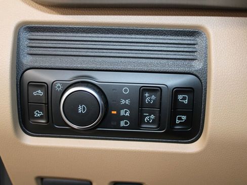 New 2026 Ford F250 Lariat w/ Chrome Package image 44