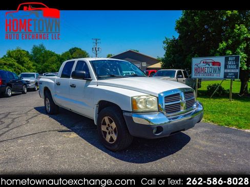 Used 2005 Dodge Dakota SLT AWD/4WD image 1