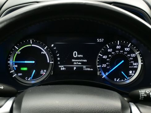 Used 2021 Toyota Highlander Platinum image 26