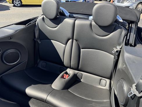Used 2015 MINI Cooper S image 10