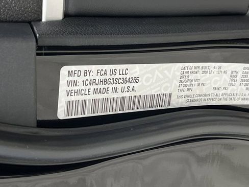 New 2025 Jeep Grand Cherokee Limited w/ Trailer Tow Package image 41