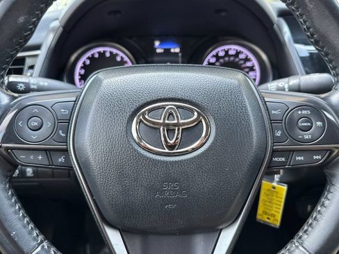 Used 2022 Toyota Camry SE FWD image 22