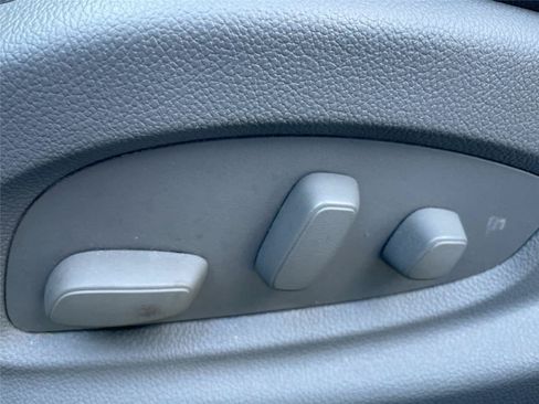Used 2014 Chevrolet Impala LT w/ Premium Seating Package FWD image 13