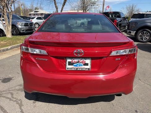 Used 2014 Toyota Camry SE FWD image 5