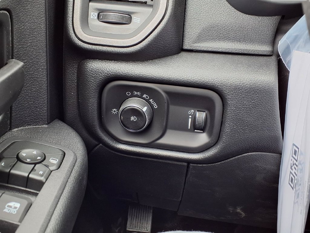 New 2026 RAM 5500 Tradesman AWD/4WD image 16
