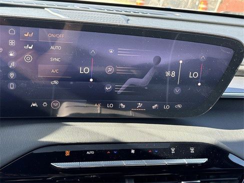 New 2026 Buick Enclave Sport Touring w/ Power Package image 19