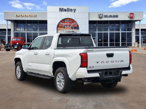 Used 2024 Toyota Tacoma SR5 AWD/4WD image 3