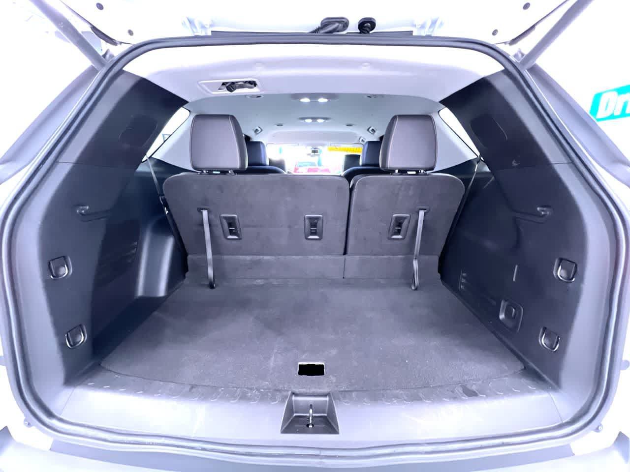Used 2021 Chevrolet Traverse LT w/ LPO, Cargo Package AWD/4WD image 44