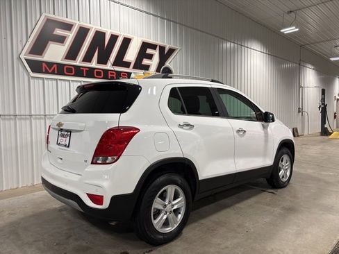 Used 2020 Chevrolet Trax LT w/ Driver Confidence Package image 14