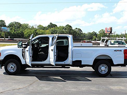 Used 2026 Ford F350 XL w/ Snow Plow/Camper Package AWD/4WD image 7