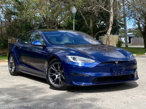 Used 2022 Tesla Model S image 4